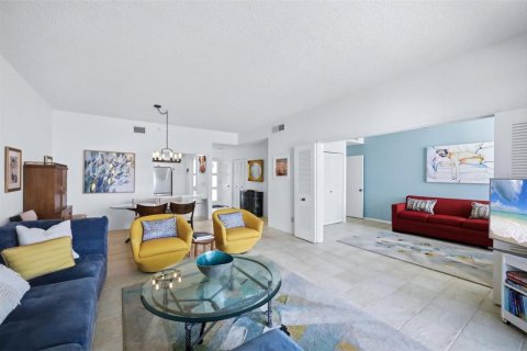 Copropriété à vendre à Longboat Key, Floride: 2 chambres, 116.78 m2 № 2406641 - photo 14