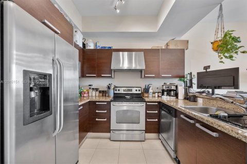 Condominio en venta en Miami, Florida, 1 dormitorio, 76.27 m2 № 2090224 - foto 5