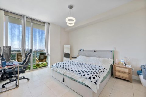 Condominio en venta en Miami, Florida, 1 dormitorio, 76.27 m2 № 2090224 - foto 8