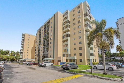 Condominio en Miami, Florida, 2 dormitorios  № 2283453