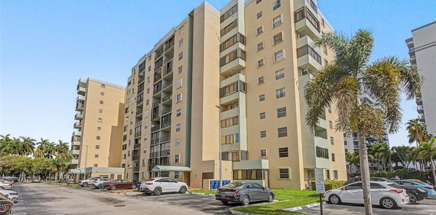 Condo à Miami, Floride, 2 chambres  № 2283453