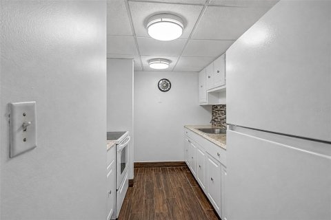 Copropriété à vendre à Miami, Floride: 2 chambres, 96.34 m2 № 2283453 - photo 10