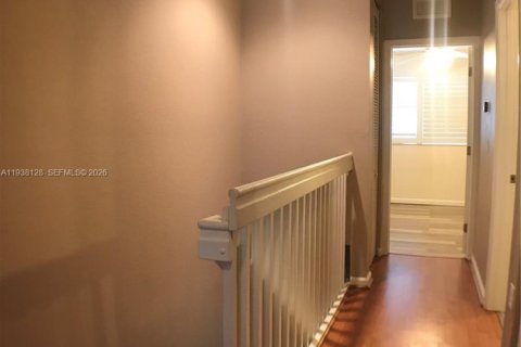 Touwnhouse à louer à Miramar, Floride: 3 chambres, 121.33 m2 № 1996380 - photo 7