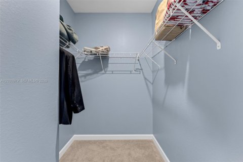 Casa en venta en Homestead, Florida, 5 dormitorios, 276.29 m2 № 2066264 - foto 19