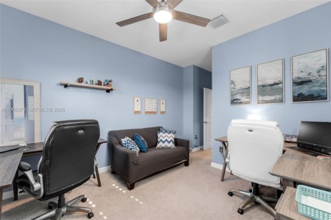 Casa en venta en Homestead, Florida, 5 dormitorios, 276.29 m2 № 2066264 - foto 18