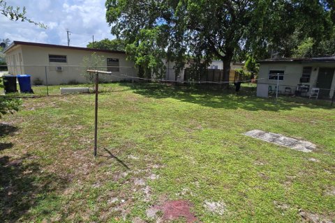 Casa en venta en Fort Lauderdale, Florida, 3 dormitorios, 88.26 m2 № 2249946 - foto 12