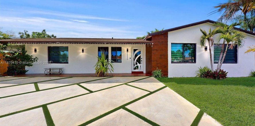 Villa ou maison à Miami, Floride 4 chambres, 153.85 m2 № 1923103