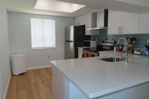 Condominio en venta en Oldsmar, Florida, 2 dormitorios, 97.83 m2 № 1733005 - foto 5