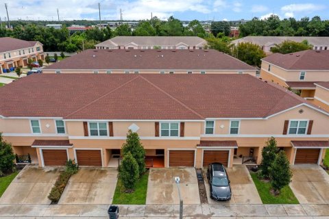 Townhouse in Gibsonton, Florida 3 bedrooms, 165.18 sq.m. № 1899324 - photo 4