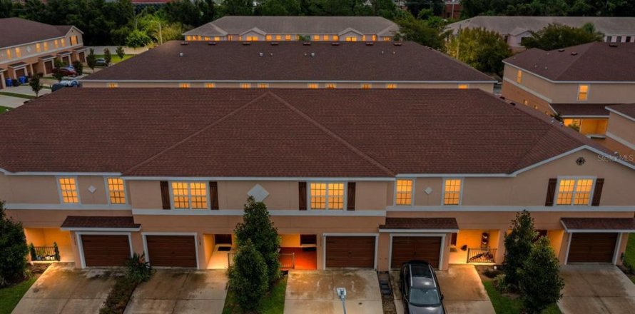 Touwnhouse à Gibsonton, Floride 3 chambres, 165.18 m2 № 1899324