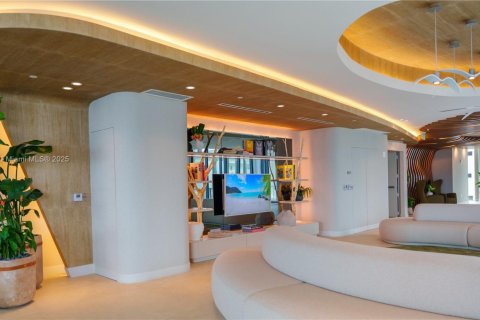 Copropriété à louer à Miami, Floride: 6 chambres, 240.06 m2 № 1888069 - photo 13