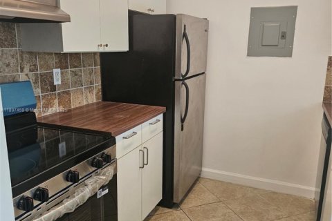 Copropriété à vendre à Miami, Floride: 2 chambres, 77.2 m2 № 1949717 - photo 9