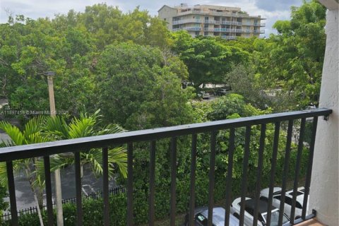 Copropriété à vendre à Miami, Floride: 2 chambres, 77.2 m2 № 1949717 - photo 18