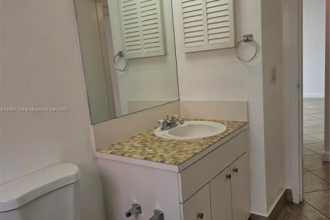 Copropriété à vendre à Miami, Floride: 2 chambres, 77.2 m2 № 1949717 - photo 12