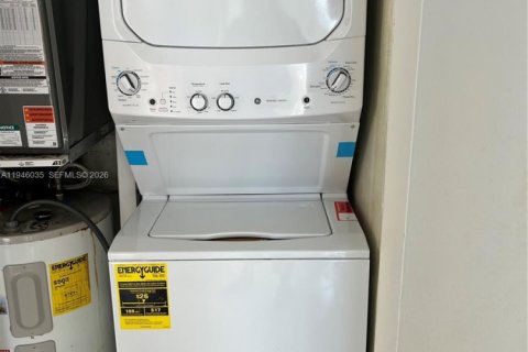 Купить кондоминиум в Хайалиа, Флорида 3 спальни, 112.6м2, № 2088896 - фото 8