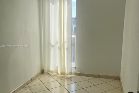 Купить кондоминиум в Хайалиа, Флорида 3 спальни, 112.6м2, № 2088896 - фото 15