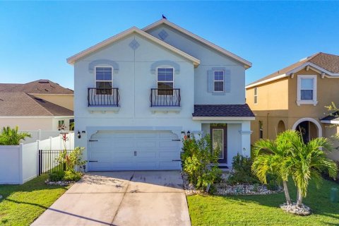 House in Bradenton, Florida 5 bedrooms, 234.11 sq.m. № 2418567