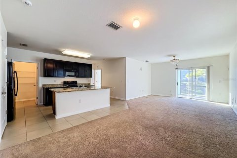 Casa en venta en Bradenton, Florida, 5 dormitorios, 234.11 m2 № 2418567 - foto 8