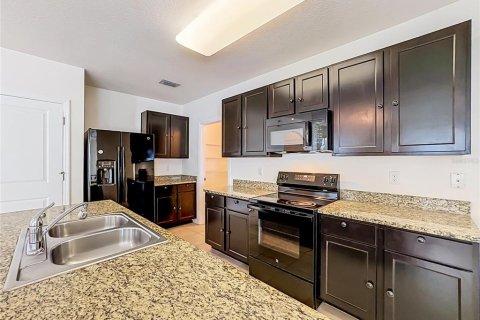 Casa en venta en Bradenton, Florida, 5 dormitorios, 234.11 m2 № 2418567 - foto 12