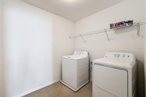 Casa en venta en Bradenton, Florida, 5 dormitorios, 234.11 m2 № 2418567 - foto 22