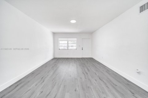 Immobilier commercial à vendre à Miami, Floride: 172.43 m2 № 2062644 - photo 12