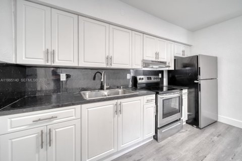 Immobilier commercial à vendre à Miami, Floride: 172.43 m2 № 2062644 - photo 17
