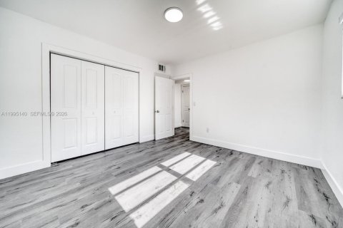 Immobilier commercial à vendre à Miami, Floride: 172.43 m2 № 2062644 - photo 24