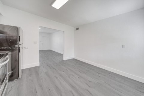 Immobilier commercial à vendre à Miami, Floride: 172.43 m2 № 2062644 - photo 18
