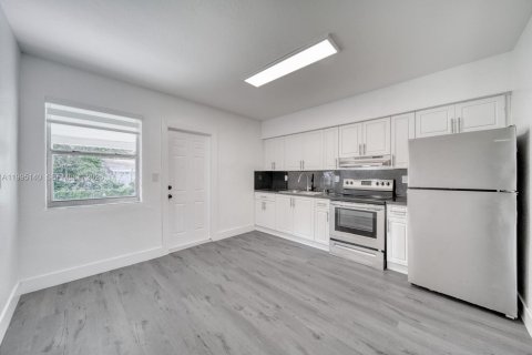 Immobilier commercial à vendre à Miami, Floride: 172.43 m2 № 2062644 - photo 15