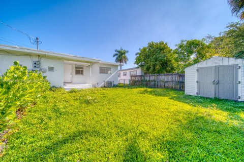 Immobilier commercial à vendre à Miami, Floride: 172.43 m2 № 2062644 - photo 26