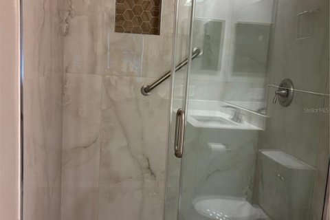 Снять в аренду кондоминиум в Уинтер-Гарден, Флорида 7 комнат, 134.99м2, № 2422806 - фото 5