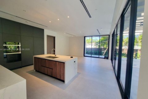 Casa en venta en South Miami, Florida, 6 dormitorios, 510.41 m2 № 1890570 - foto 16