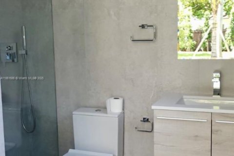 Casa en venta en South Miami, Florida, 6 dormitorios, 510.41 m2 № 1890570 - foto 24