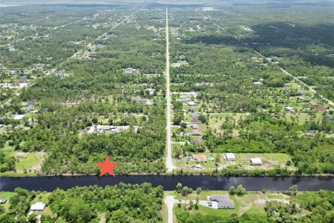 Terreno en venta en Naples, Florida № 1879973 - foto 4