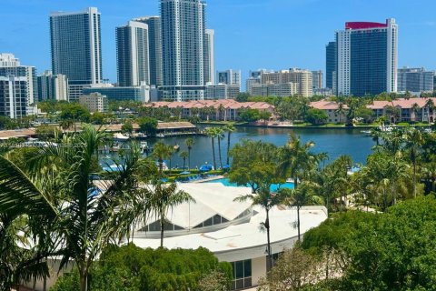 Condo in Hallandale Beach, Florida, 1 bedroom  № 1782028 - photo 26
