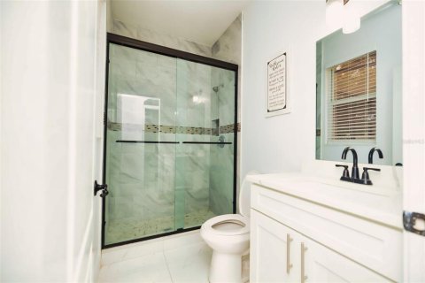 House in Winter Garden, Florida 5 bedrooms, 317.63 sq.m. № 1919424 - photo 25
