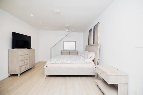 Casa en venta en Winter Garden, Florida, 5 dormitorios, 317.63 m2 № 1919424 - foto 19