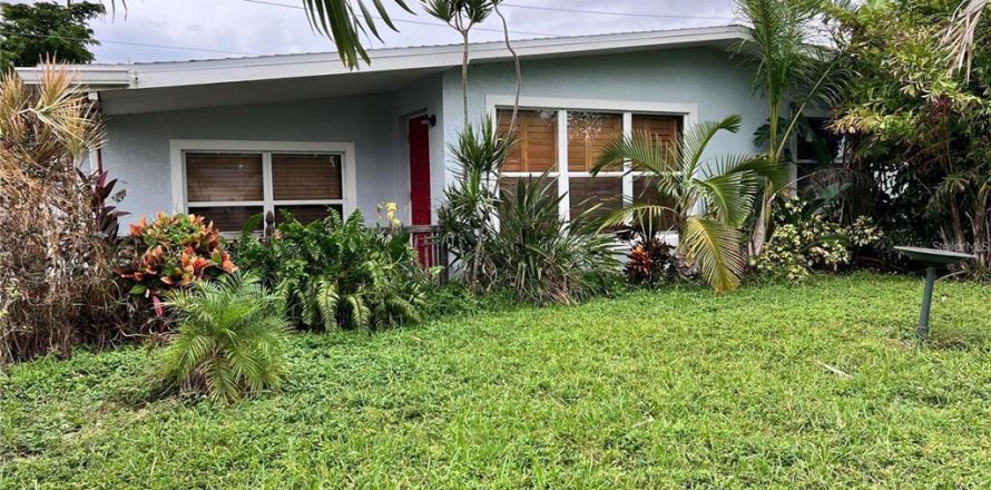 House in Fort Myers, Florida 3 bedrooms, 120.77 sq.m. № 1833163
