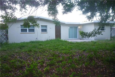 Villa ou maison à vendre à Orlando, Floride: 4 chambres, 133.78 m2 № 1756978 - photo 1