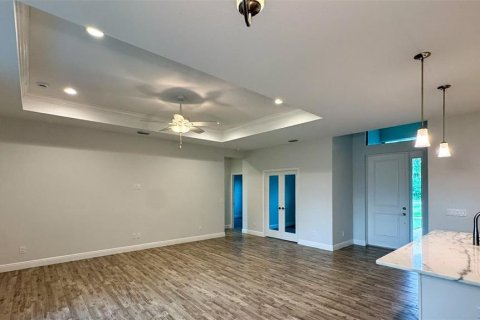 Villa ou maison à louer à North Port, Floride: 3 chambres, 157.19 m2 № 2418602 - photo 7