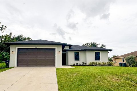 Villa ou maison à North Port, Floride 3 chambres, 157.19 m2 № 2418602