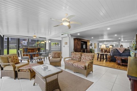 Copropriété à vendre à Punta Gorda, Floride: 3 chambres, 238.67 m2 № 2416312 - photo 15