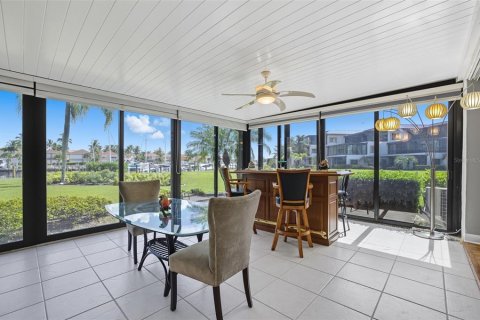 Copropriété à vendre à Punta Gorda, Floride: 3 chambres, 238.67 m2 № 2416312 - photo 2