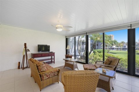 Copropriété à vendre à Punta Gorda, Floride: 3 chambres, 238.67 m2 № 2416312 - photo 16