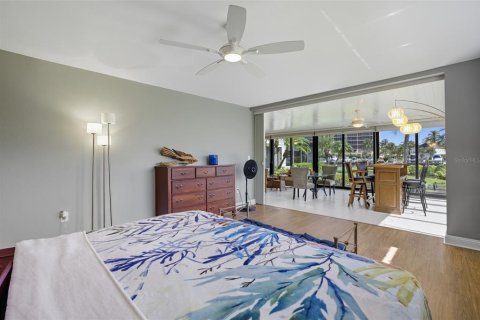 Copropriété à vendre à Punta Gorda, Floride: 3 chambres, 238.67 m2 № 2416312 - photo 22