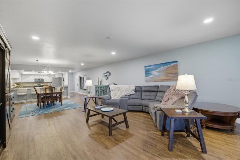 Copropriété à vendre à Punta Gorda, Floride: 3 chambres, 238.67 m2 № 2416312 - photo 13
