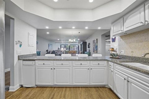 Copropriété à vendre à Punta Gorda, Floride: 3 chambres, 238.67 m2 № 2416312 - photo 6