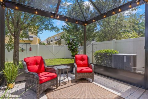 Townhouse in New Port Richey, Florida 3 bedrooms, 187.94 sq.m. № 2235516 - photo 17