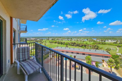Condo in Flagler Beach, Florida, 1 bedroom № 2120281 - photo 12