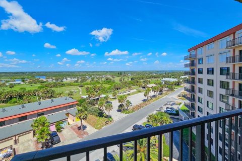 Condo in Flagler Beach, Florida, 1 bedroom № 2120281 - photo 11